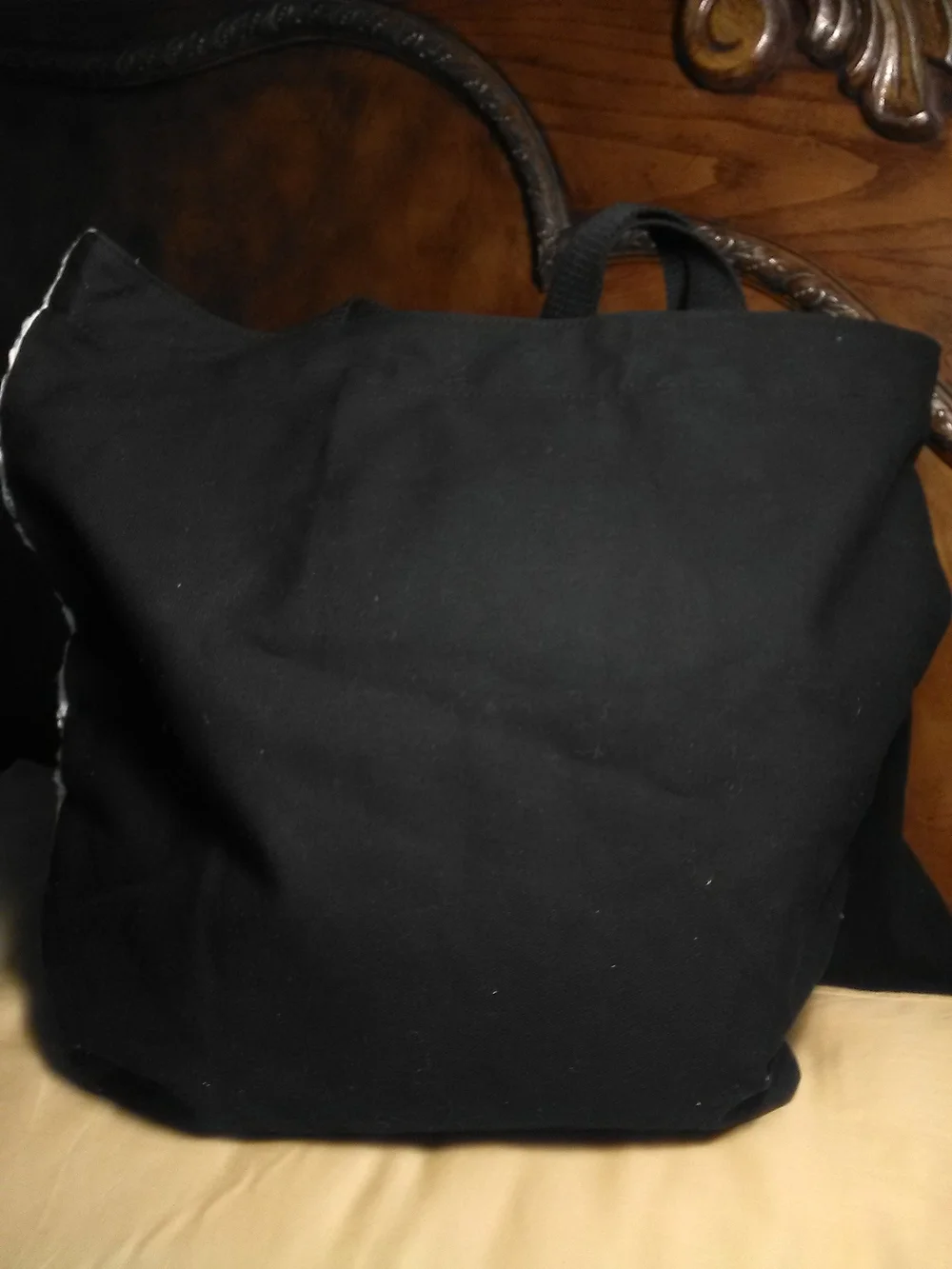 NWT ARIZONA JEANS White Crochet Tote Bag with Black Handles FABRIC